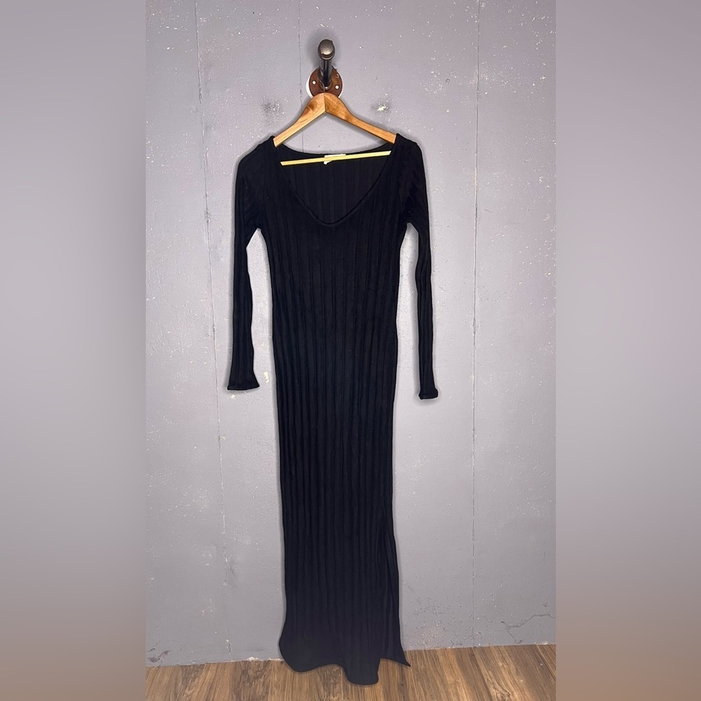 Marcella - Penelope Long Sleeve Rib Maxi Sweater Dress (Medium) - Picture 2 of 10